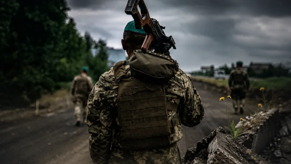 Приемные родители не имеют права на 15 млн грн после гибели сына-военнослужащего только из-за своего статуса — Верховный Суд