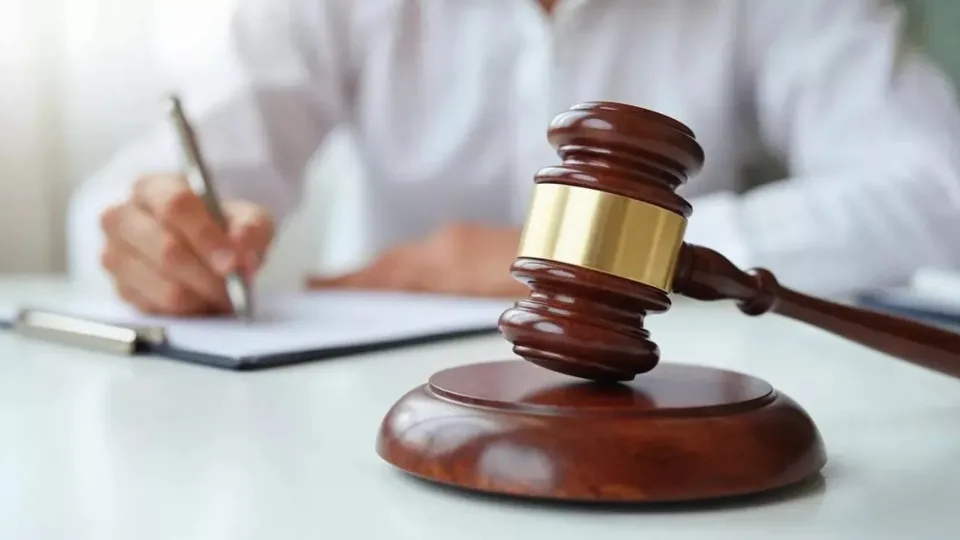 Чоловік помер після видалення жовчного міхура: суд визнав хірурга винним, але звільнив від покарання