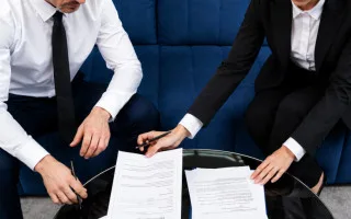 Может ли суд обязать работодателя завершить оценивание мобилизованного работника для выплаты премии — ответ ВС