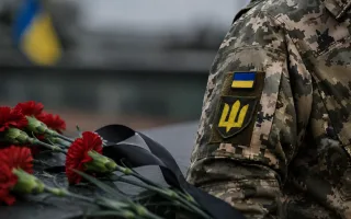 Матери военнослужащего, который умер от злокачественной опухоли, назначили лишь 2 млн грн — суд обязал Минобороны пересмотреть выплату