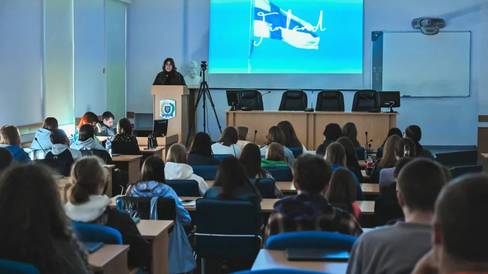 Навчання за програмою обміну Erasmus+ не гарантує захист від відрахування: Верховний Суд пояснив чому