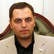 Киевский чиновник "погорел" на взятке в 48 тысяч