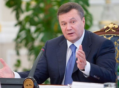 Янукович обещает максимальное упрощение разрешительной системы