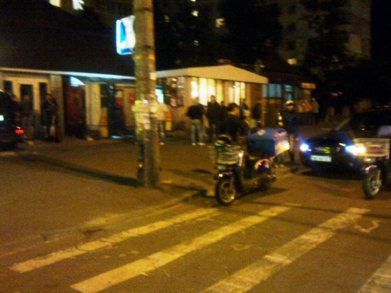 В Киеве на пешеходном переходе мотоциклист сбил школьницу