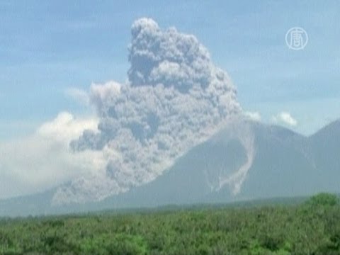 В Гватемале началось извержение вулкана Фуэго