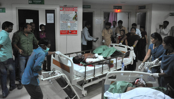 Теракт в Индии унес жизни 14 человек, более ста госпитализированы