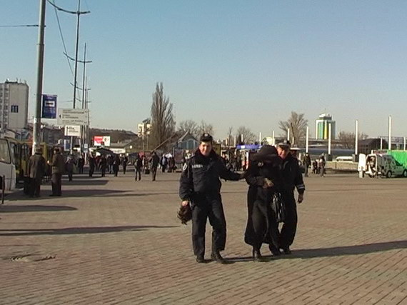 Киевские правоохранители задержали за  разбой женщину