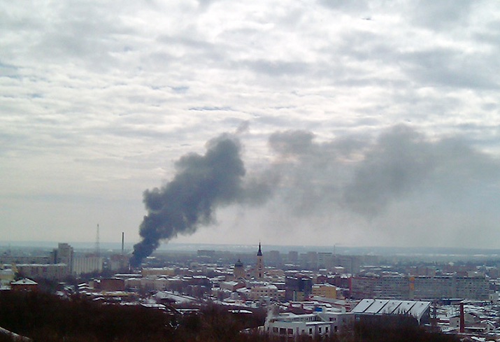 В Харькове горела СТО