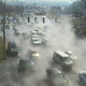В столице из-за прорыва теплотрассы перекроют движение на нескольких улицах