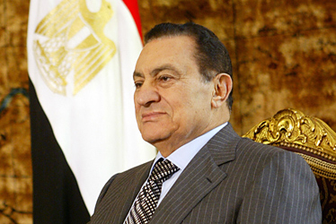 В Каире возобновился суд над Хосни Мубараком