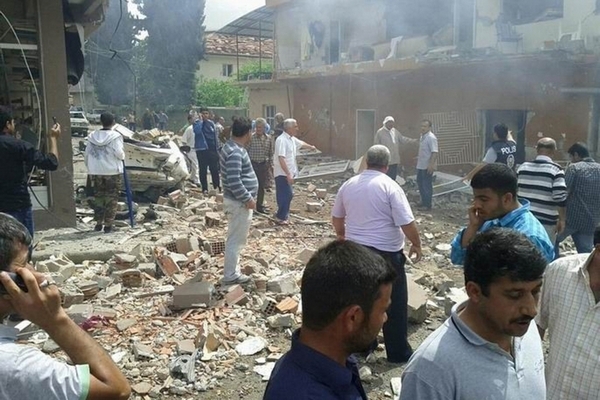 Теракт в Турции: 43 человека погибли