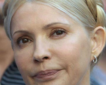 За Тимошенко собрали еще 5 тысяч подписей 
