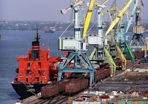 Парламенту предлагают внести изменения в закон относительно реформирования портовой отрасли