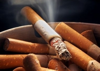 Нардеп предлагает усилить запрет на курение в общественных местах