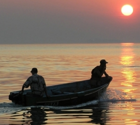 В Херсонской области пропала лодка с двумя рыбаками