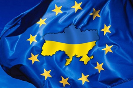 Крымчане организовали массовый протест против Соглашения об ассоциации между Украиной и ЕС
