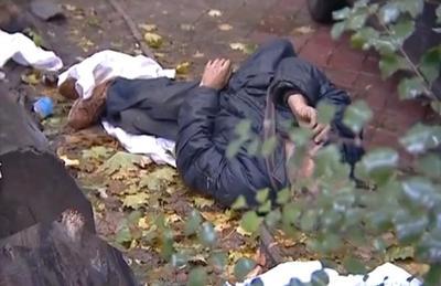 В Донецке мертвый мужчина шокировал местных жителей