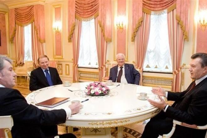В Киеве началась встреча президентов независимой Украины