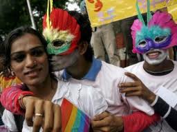В Индии геи устроили демонстрации против закона, приравнивающего гомосексуализм к уголовному преступлению