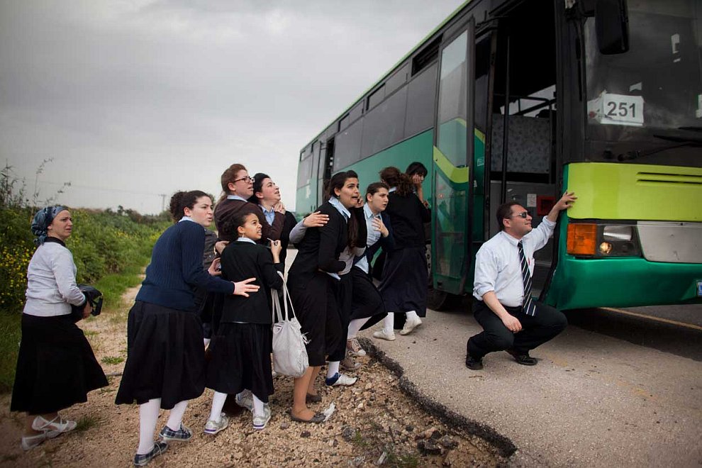 Израильский водитель автобуса предупредил теракт. ВИДЕО