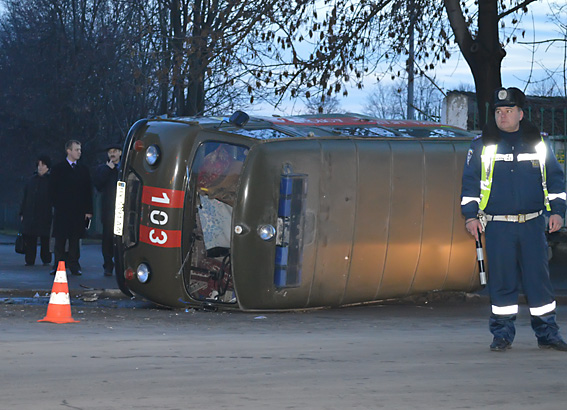 В Хмельницкой области 73-летний водитель иномарки, протаранил карету скорой помощи