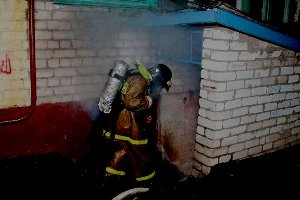 В Киеве ликвидирован пожар в подвале дома