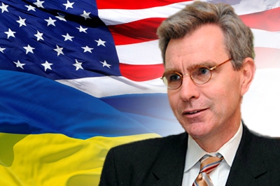 Посол США выразил уважение украинским милиционерам за их выдержку