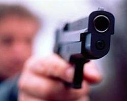 Милиция опровергла информацию о выдаче разрешений на оружие "титушкам"