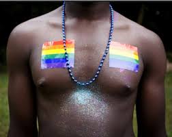 Президент Уганды подписал закон, предусматривающий пожизненное заключение за однополые отношения