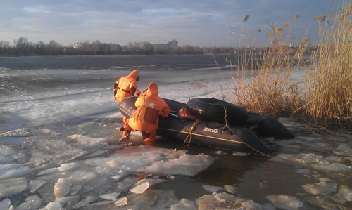 В Днепропетровской области спасли 5 рыбаков