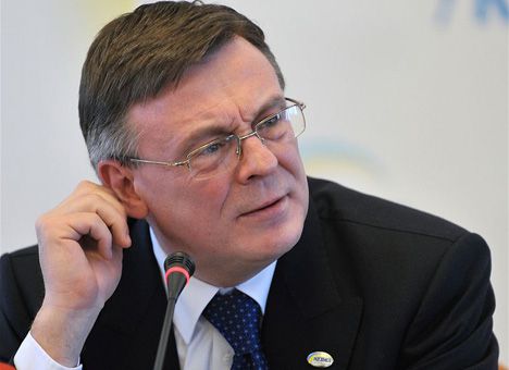 Экс-глава МИД Украины пропал вместе с документами