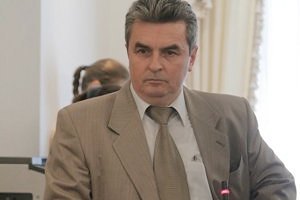 Парламент не восстановил в должности судью Волкова