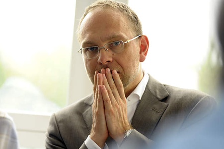 Сергею Власенко вернули депутатский мандат