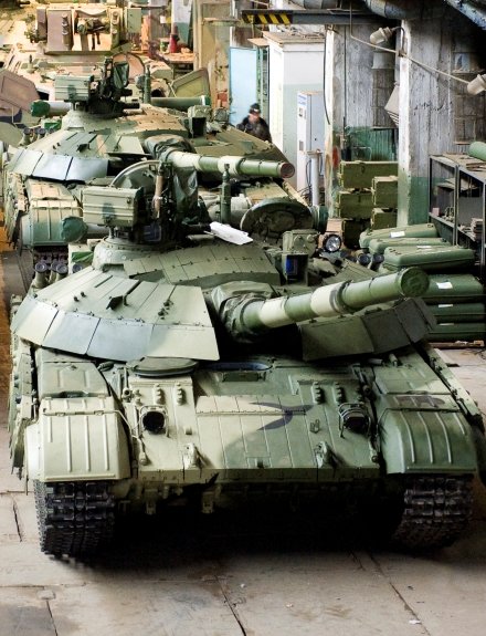 Вооруженные Силы Украины получили модернизированные танки Т - 64Б вида БМ « Булат », которые задолжал производитель