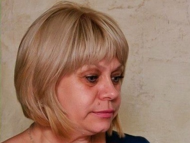 В Харькове 53-летнюю женьщину, избившую активиста ногами, суд посадил под домашний арест