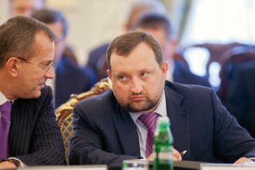 Милиция объявила в розыск Андрея Клюева и Сергея Арбузова