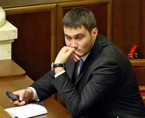 Виктор Янукович-младший официально покинул Партию регионов