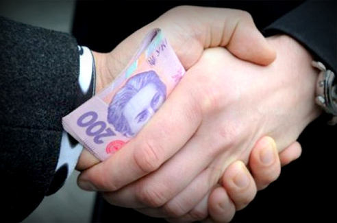 Инспектор "Киевгаза" задержан за взятку в размере $5,6 тыс