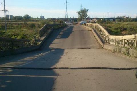 Неизвестные взорвали автомобильный мост между Северодонецком и Рубежным