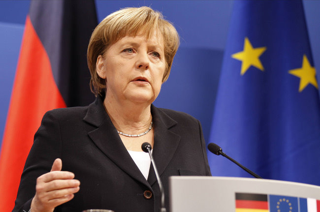 Меркель выступила за продолжение переговоров по Украине с президентом РФ. ВИДЕО