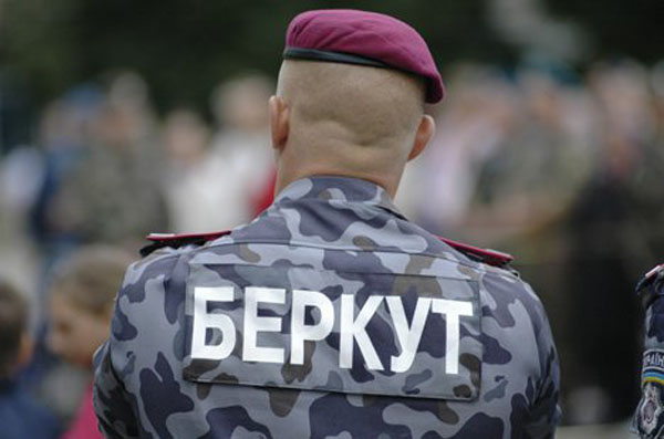 Милиция Киевской области незаконно привлекала «Беркут» к охране дома В. Пшонки