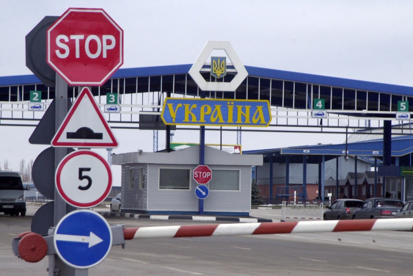 Меняются правила оформления виз для въезда в Украину и транзитного проезда через ее территорию