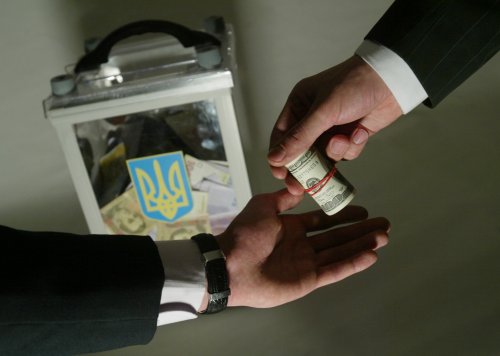 В Украине усилили ответственность за нарушение прав избирателей