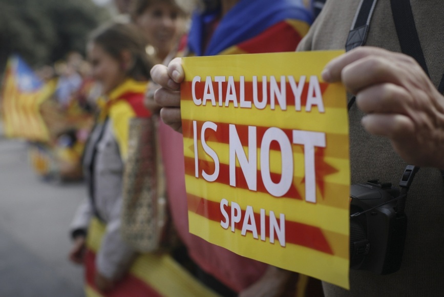 Каталония отказалась проводить референдум о независимости от Испании