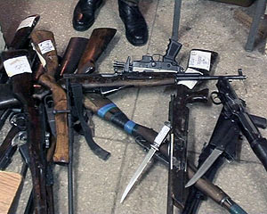 В Черновцах милиция уничтожила 250 единиц оружия. ВИДЕО