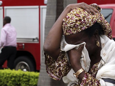 В результате взрыва в нигерийской школе погибло около 50 человек