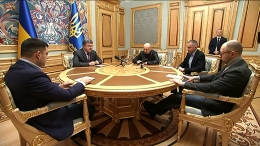 Президент встретился с Премьер-министром и Председателем Верховной Рады