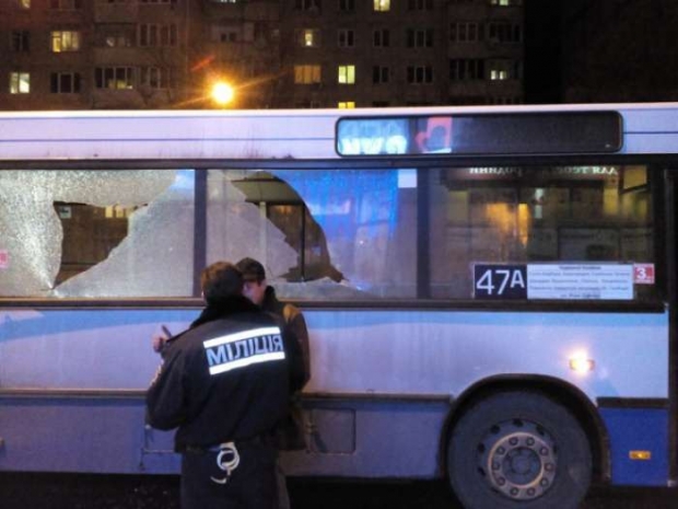 Во Львове обстреляли рейсовый автобус с пассажирами