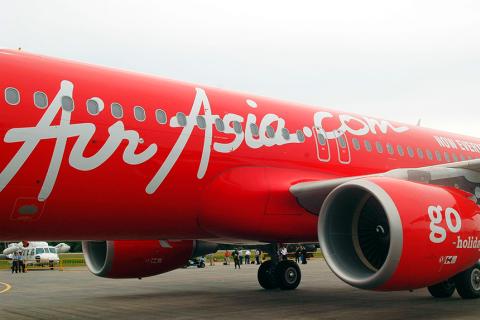 Найдены тела 30 жертв катастрофы лайнера Air Asia