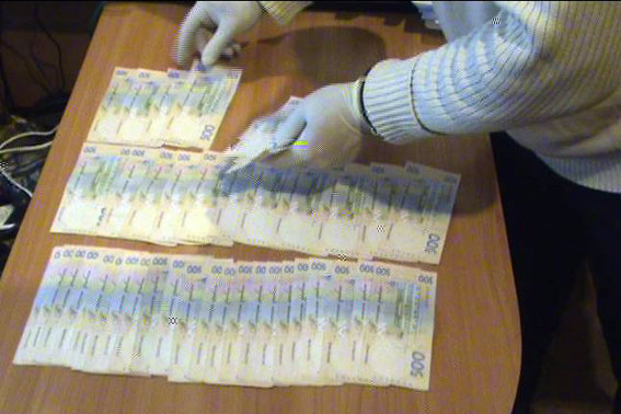 В Чернигове разоблачили спасателя-взяточника